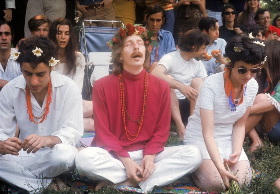 Watch now the pictures from The 1967 Summer of love, the ...